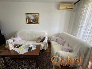 Odličan dvosoban stan na potezu rotkvarije!